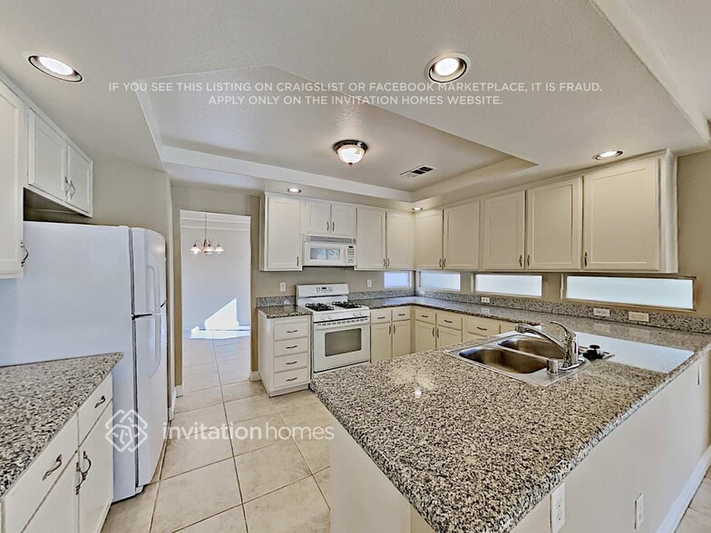 Building Photo - 8301 Mountain Heather Ct