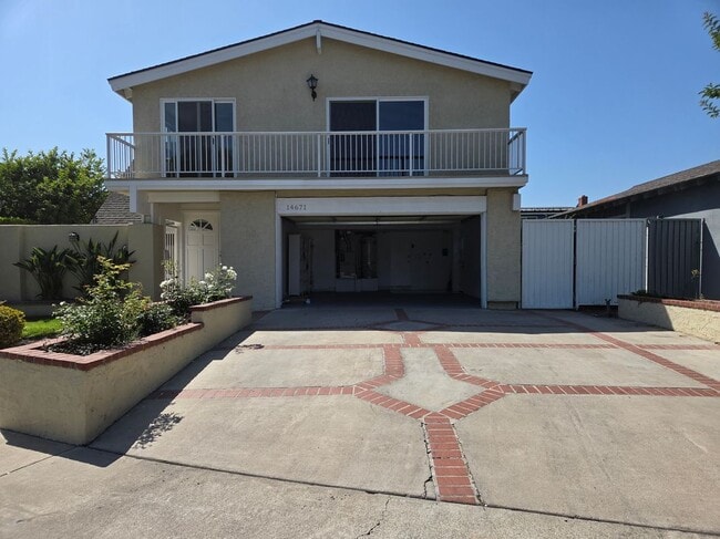 Building Photo - 14671 Kimberly Cir
