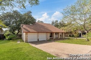 Building Photo - 14115 Moss Farm St