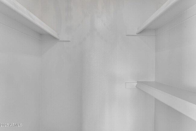 Building Photo - 2447 E La Jolla Dr