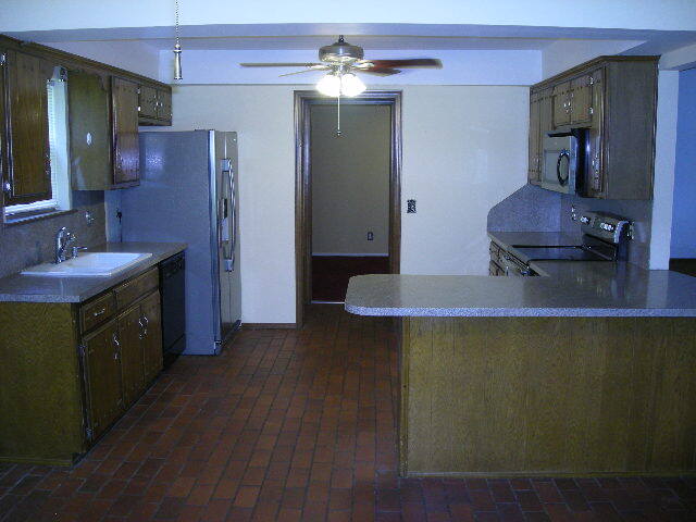 Building Photo - 11501 SE 128th St