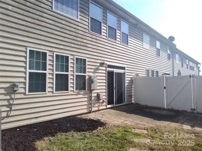 Building Photo - 5240 Allison Ln