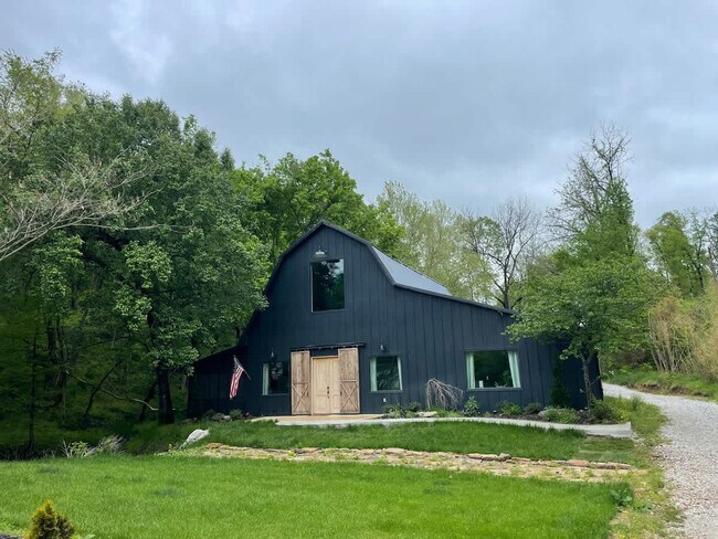 Building Photo - 8442 E McNelly Rd