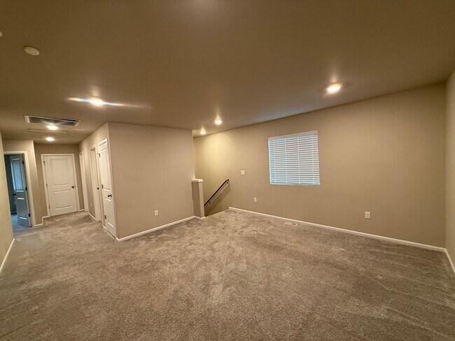 Building Photo - Spacious, modern 5-bed, 2.75-bath in sought-after Daisy Crossing Community in Sultan