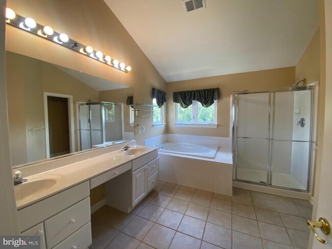 Building Photo - 11117 Innsbrook Way