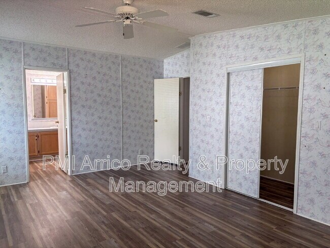 Building Photo - 3510 Petticoat Jct