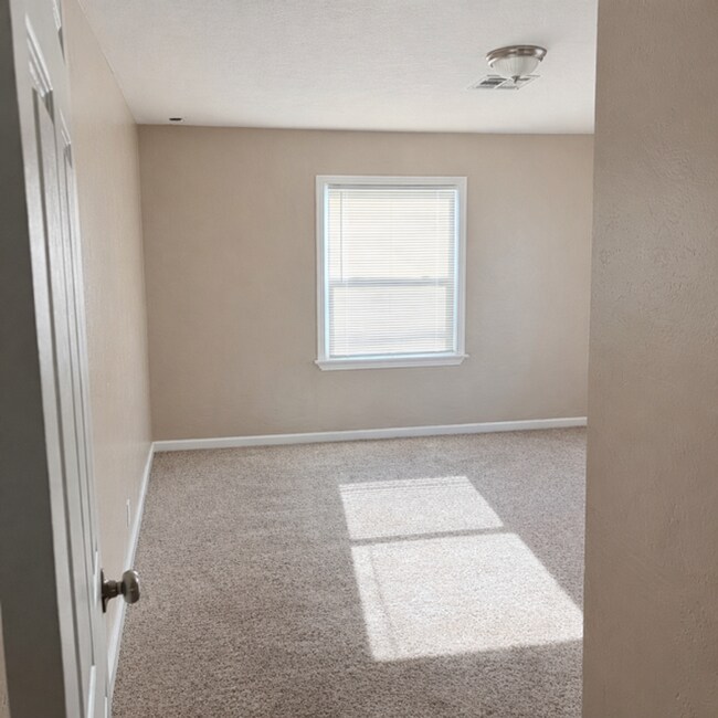 Building Photo - 2612 Belle Ter