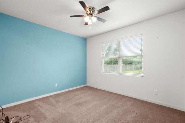 Building Photo - 125 Naalehu Ct
