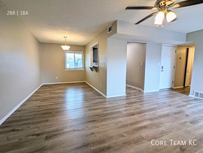 Building Photo - Updated 2 Bedroom For Rent in Midtown