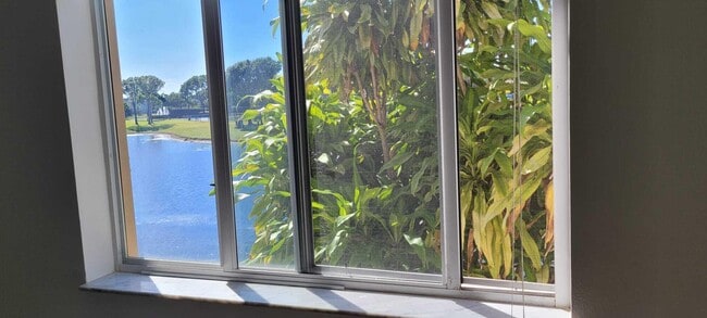 Building Photo - 3478 Briar Bay Blvd