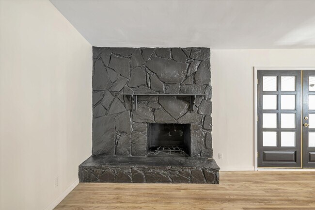 Building Photo - 18500 Celtic St