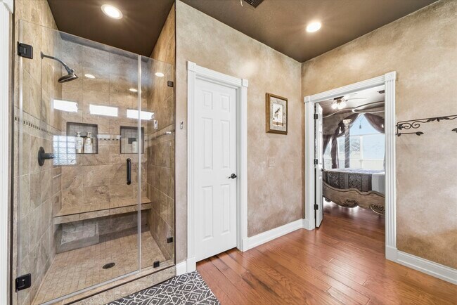 Building Photo - 11823 Canyon Mills Dr