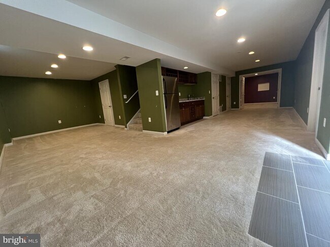 Building Photo - 4511 Nightingale Ct