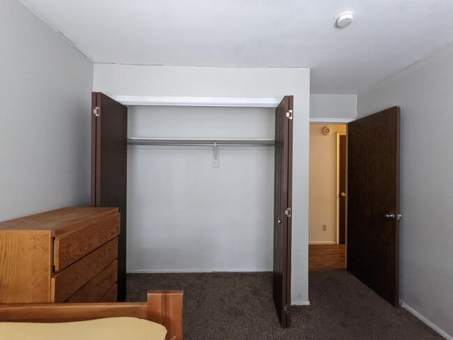 Building Photo - 1728 N 550 W