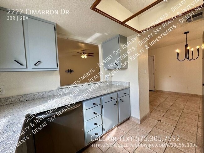 Building Photo - 2222 Cimarron Dr