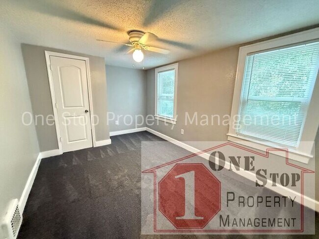 Building Photo - Beautiful 4 Bedroom 3 Bathroom Home in Kan...