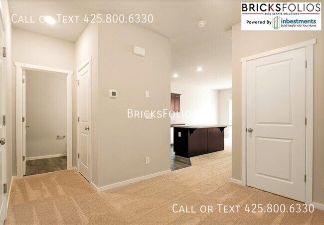 Building Photo - Move-In Ready Puyallup Home Near JBLM