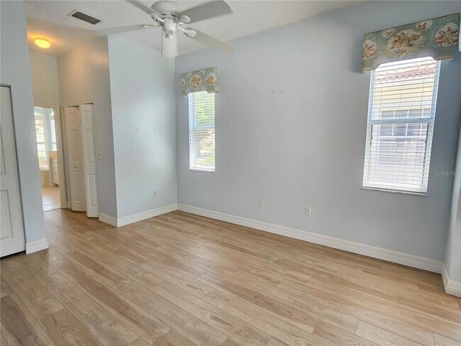 Building Photo - 330 Rio Terra