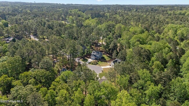 Building Photo - 594 E L Ives Dr