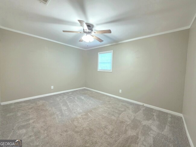 Building Photo - 3460 Meadowview Dr