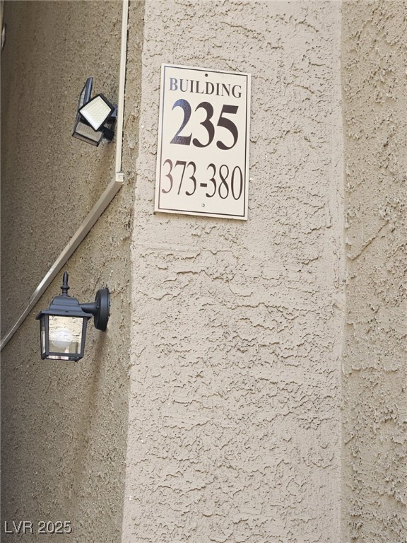 Building Photo - 5060 Indian River Dr