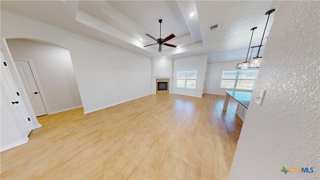 Building Photo - 808 Dred Roger Circle