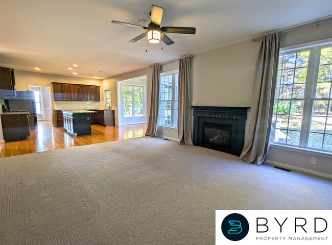 Building Photo - 7757 Hampton Green Dr