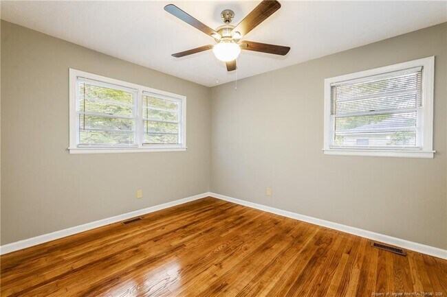 Building Photo - 3523 Rosehill Rd