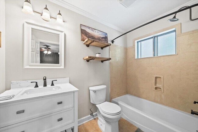 Building Photo - 8783 Lower Woods Cove