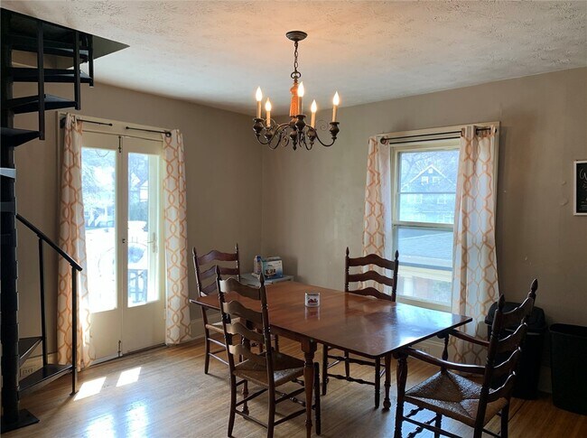 Building Photo - 57 Calumet St