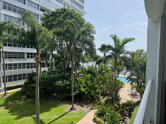 Building Photo - 1160 N Federal Hwy