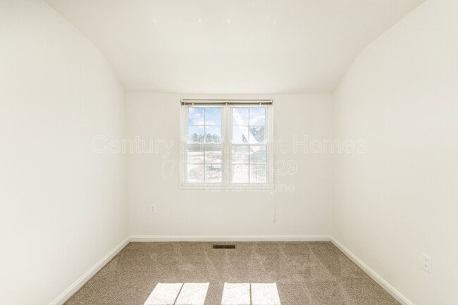 Building Photo - 3822 Keller Ave