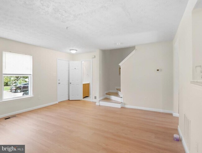 Building Photo - 7805 Cornerstone Way
