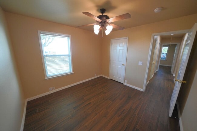 Building Photo - Immaculately upgraded and maintained home now available in Cibolo! Realtor Commission: $550