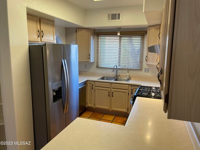 Building Photo - 11865 N Copper Butte Dr