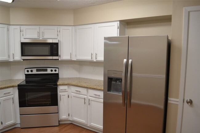 Building Photo - 4830 Diehlwood Pl