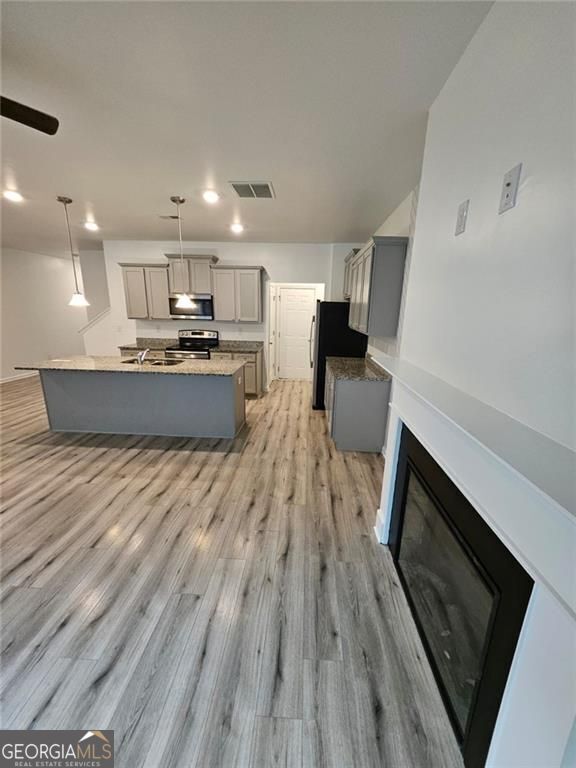 Building Photo - 7490 Knoll Hollow Rd