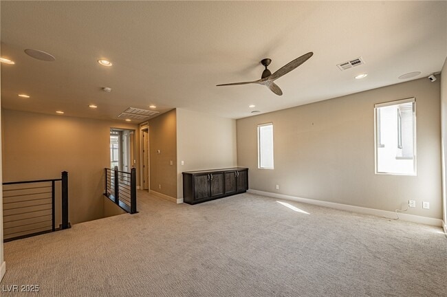 Building Photo - 6465 Farness St