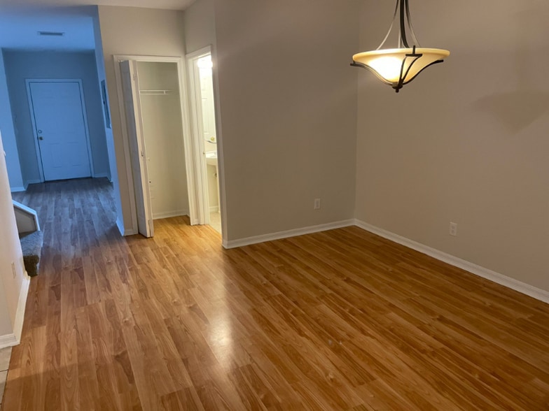 Building Photo - 30205 Swinford Ln