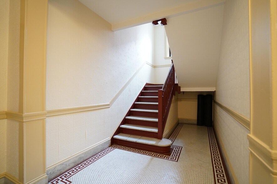 Building Photo - 4 Ayr Rd