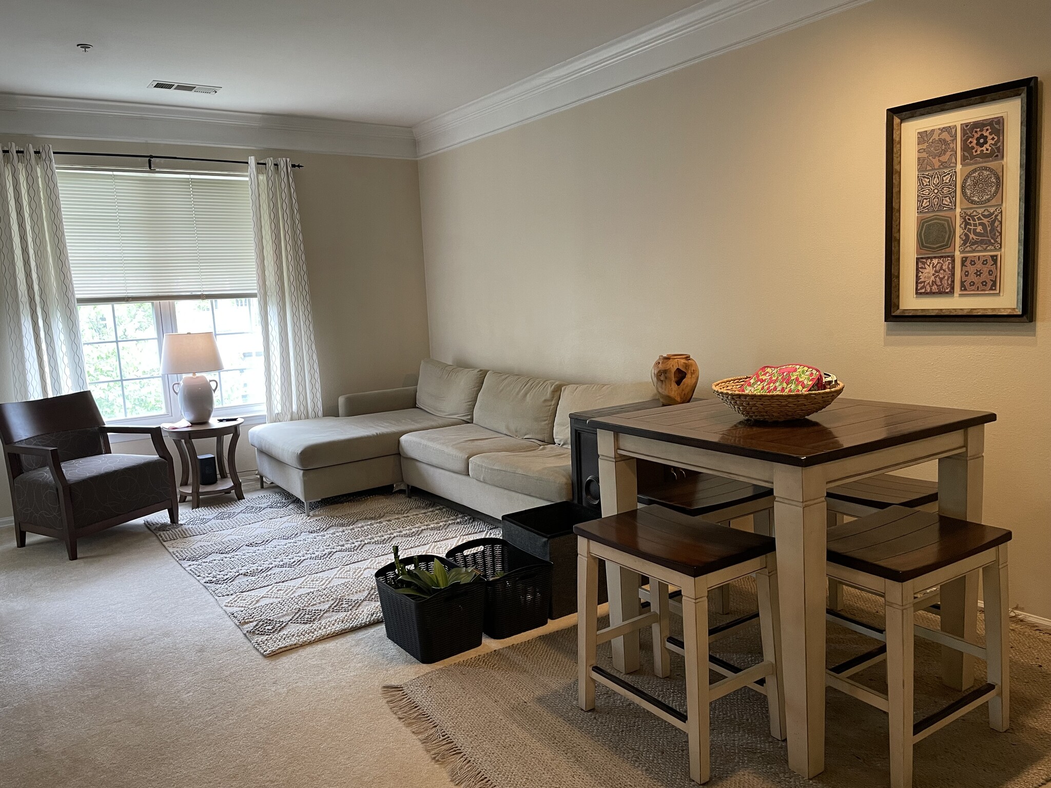 Living & dining - 3021 Nicosh Cir