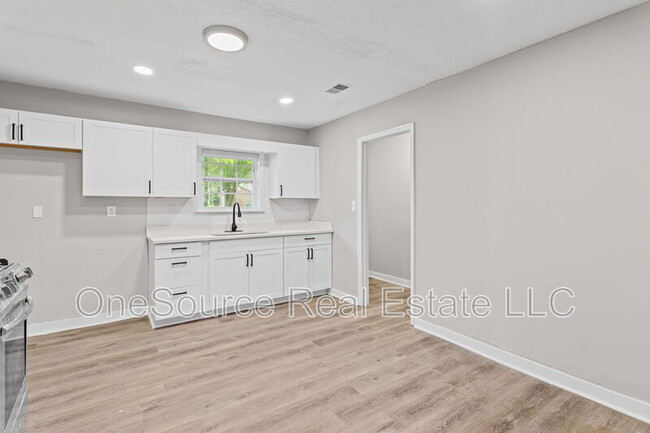 Building Photo - 4357 Denise Dr