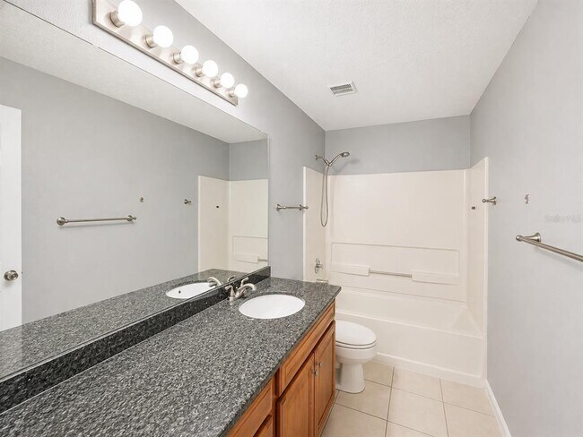 Building Photo - 112 Reserve Cir