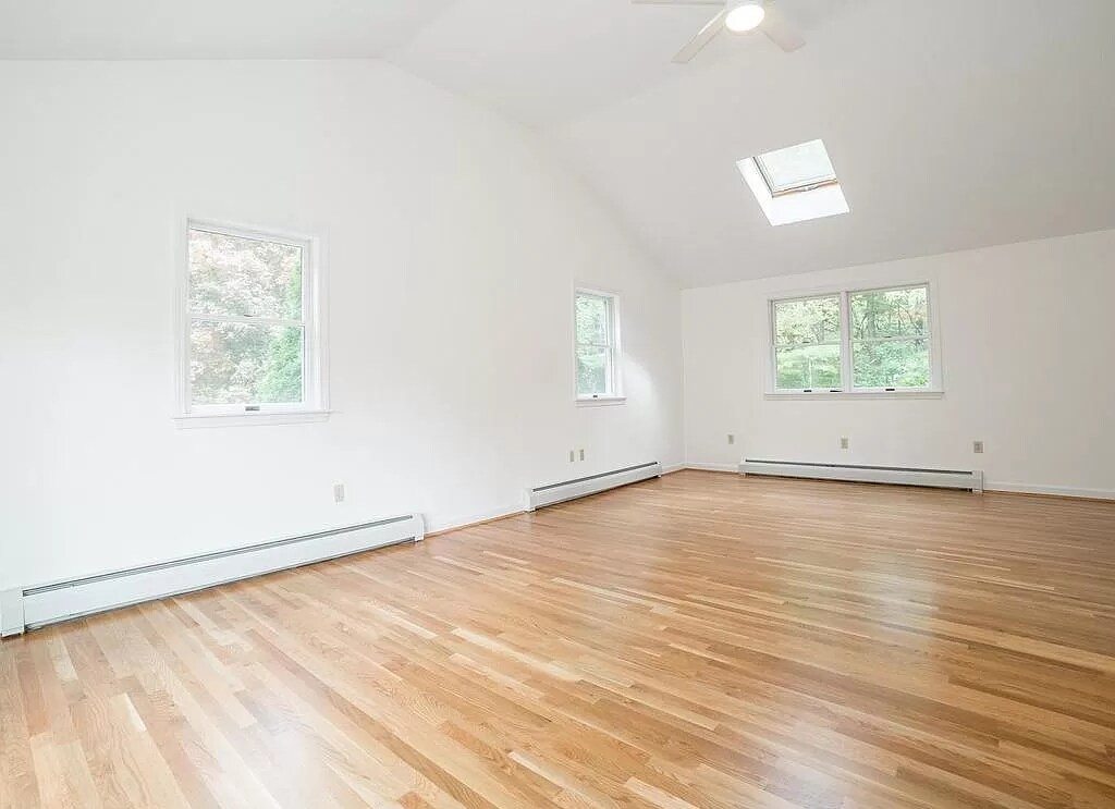 Building Photo - 39 Jackson St