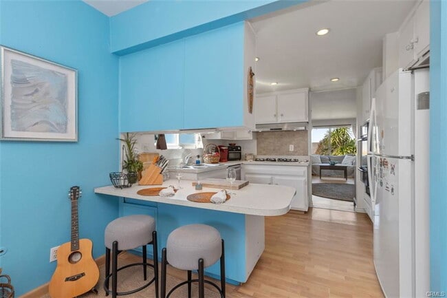 Building Photo - 3068 Zell Dr