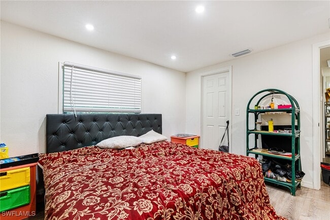 Building Photo - 2012 Wright St