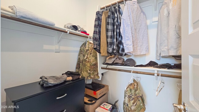 Building Photo - 16839 W Evergreen Rd