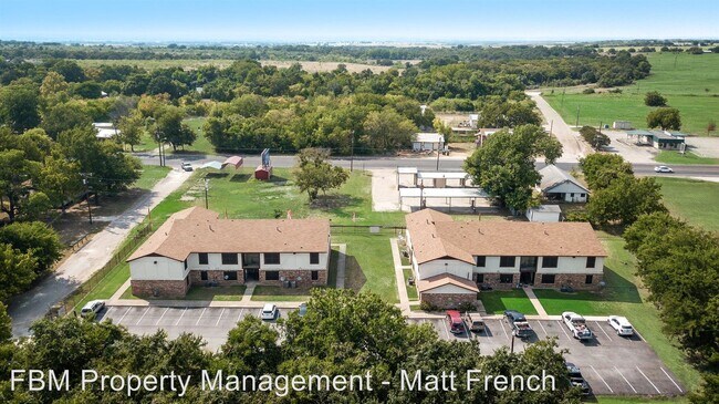 Building Photo - 1001 NE 3rd St