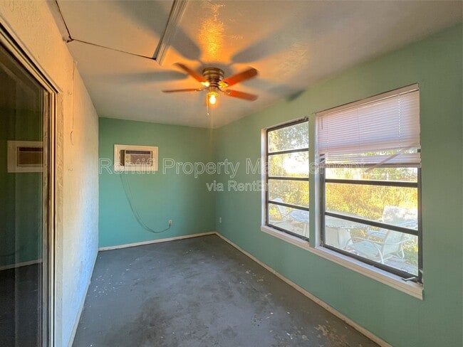 Building Photo - 7493 Pebble Beach Rd