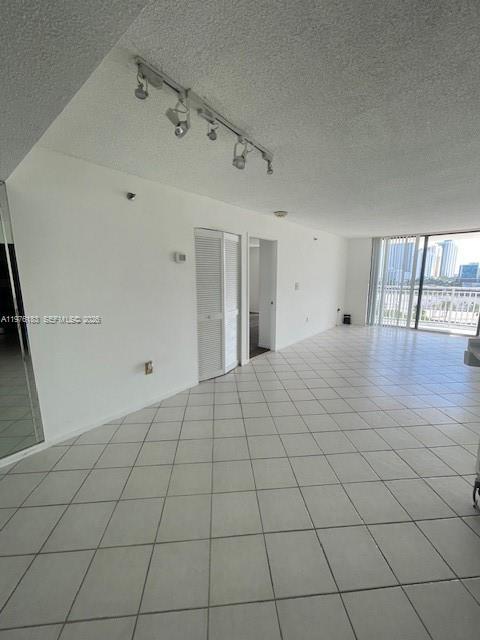 Building Photo - 210 174th St